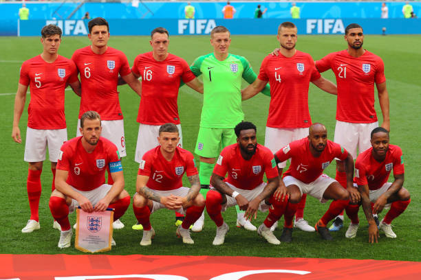 会议提出 会议提出